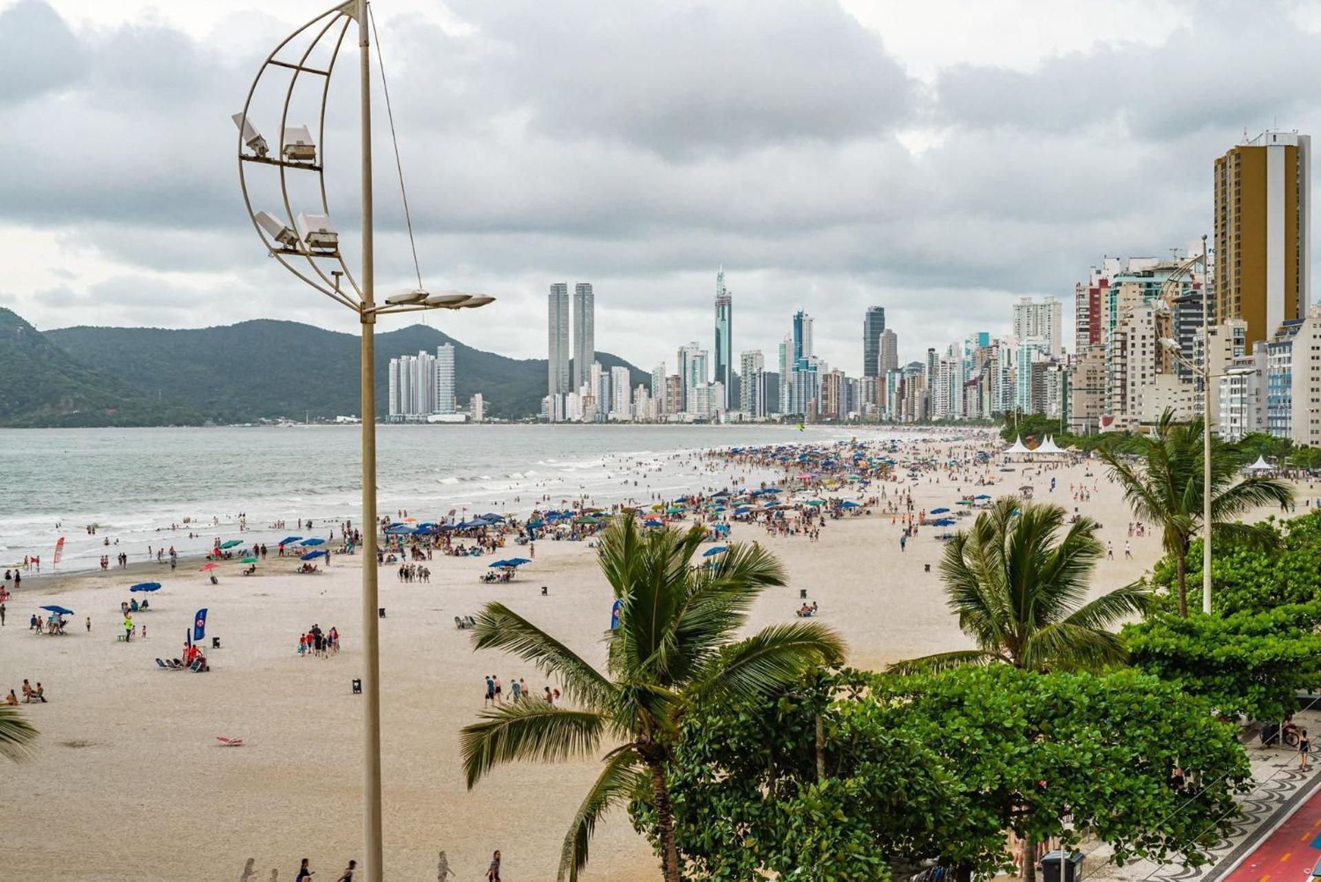 Apto Pe Na Areia Com Linda Vista Frente Mar Cel403 Διαμέρισμα Balneário Camboriú Εξωτερικό φωτογραφία